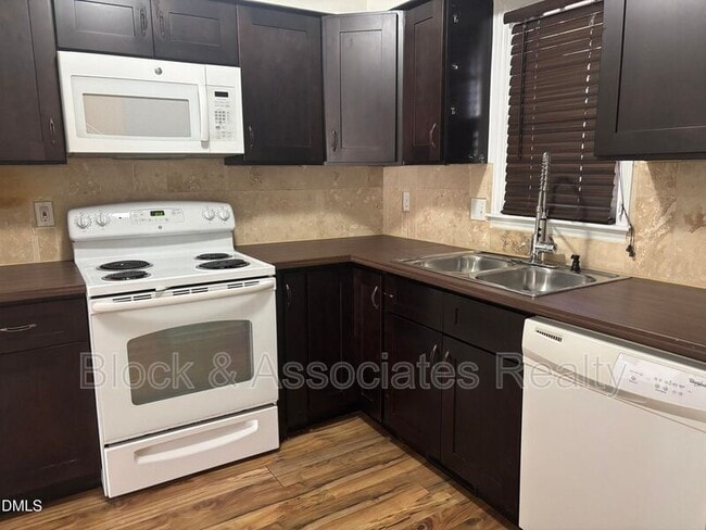 Foto del edificio - 726 Branniff Dr