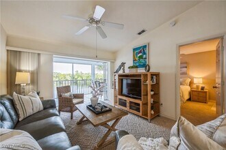 Building Photo - 1325 Mainsail Dr