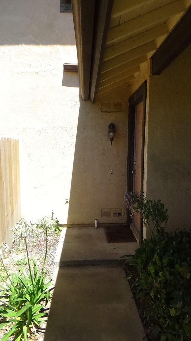 Exterior Entrance2 - 721 Summerwood Ln