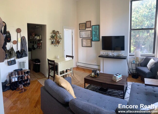 Foto del edificio - 423 Shawmut Ave