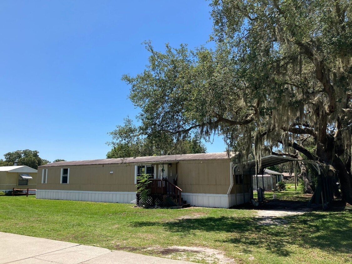 Foto principal - Clean & Quite (2BR/2BA) Single Wide Traile...