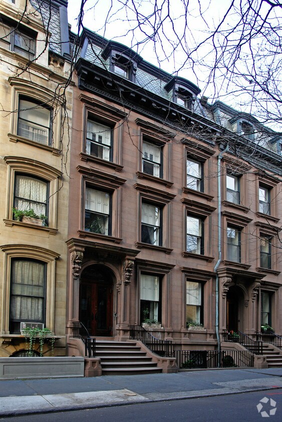 Primary Photo - 218 Columbia Pl