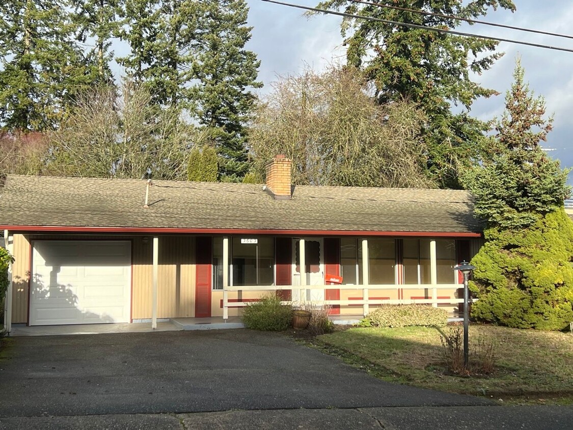 Foto principal - 3603 192nd St SW