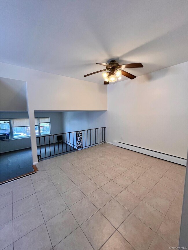 Foto del edificio - 34-16 Brookside St