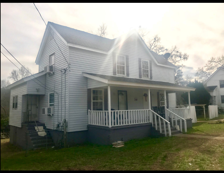 Primary Photo - 38 Branch St