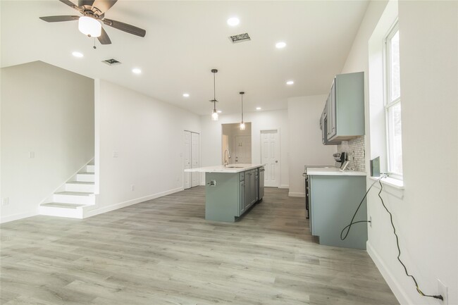 Foto del edificio - 2305 Sakowitz St