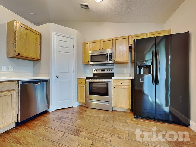 Building Photo - 13235 Waterford Castle Dr