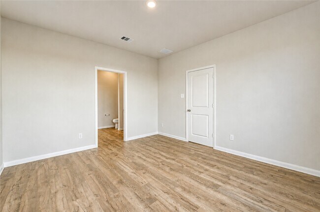 Building Photo - 1512 Jean Mdw Dr