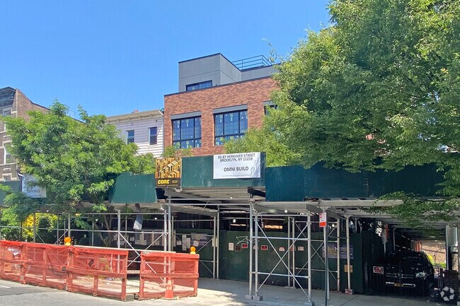 Foto del edificio - 85-87 Herkimer St