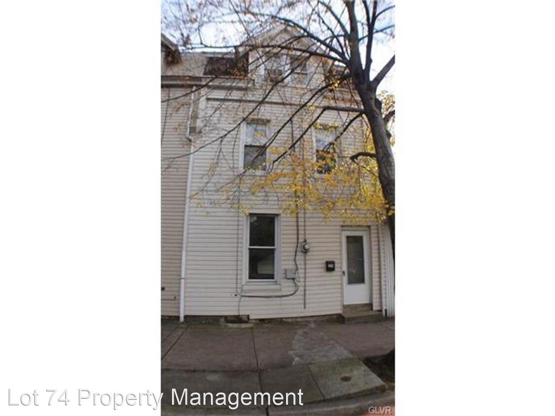 Foto principal - 2 br, 1 bath House - 226 W Tilghman St.