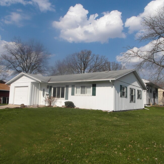 Foto del edificio - 1720 Brookwood Dr