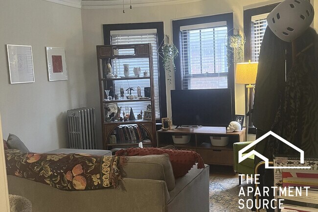 Foto del edificio - 2131 W Giddings St