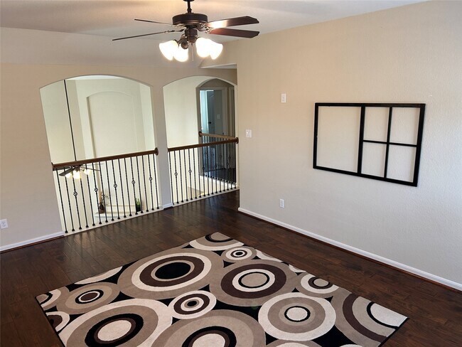 Foto del edificio - 6819 Hunters Trace Ln