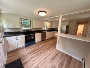 Building Photo - 4317 Druck Valley Rd