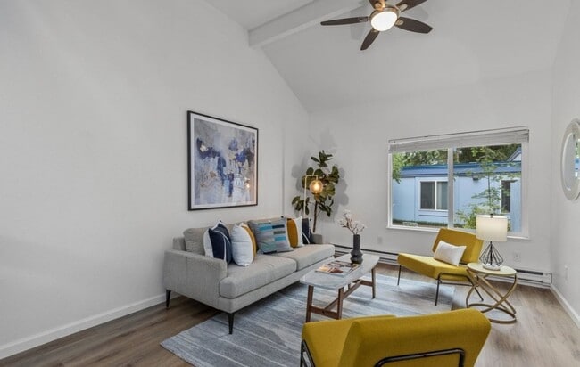 Building Photo - Welcome Home to Light-Filled Comfort in a ...