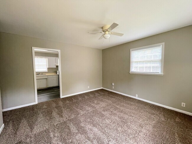 Foto del edificio - 4305 Barry St NW
