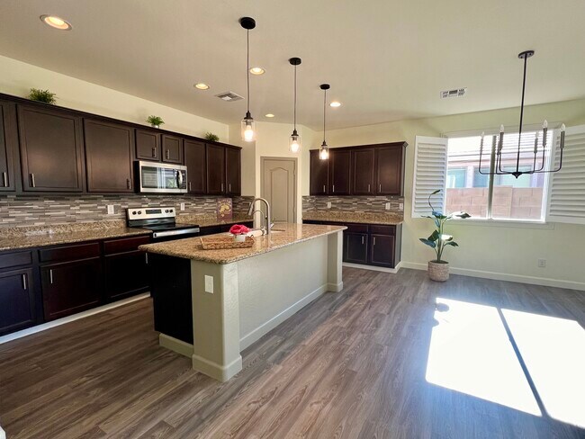Building Photo - 26510 N Fairy Bell Ct