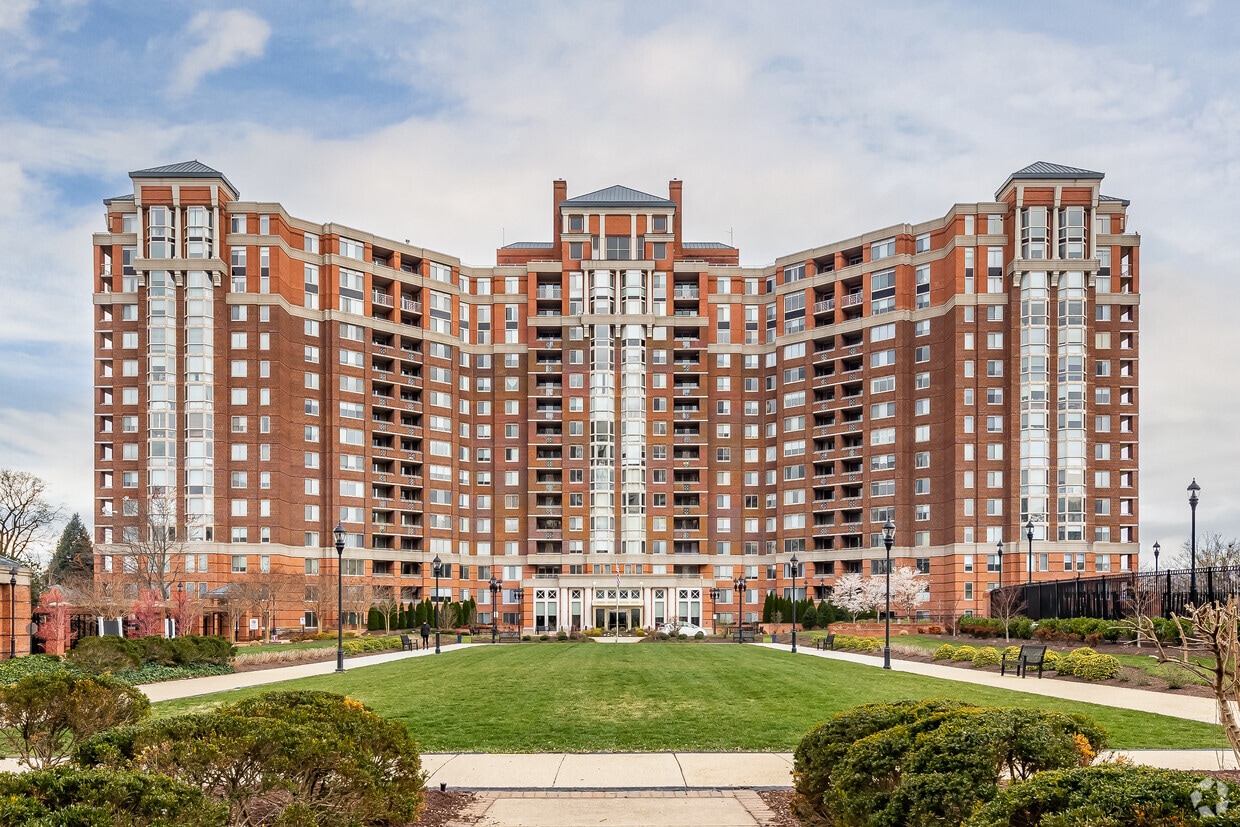 The Wisconsin Apartments in Rockville, MD