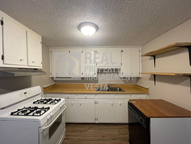 Foto del edificio - 110 W Ridge Cir