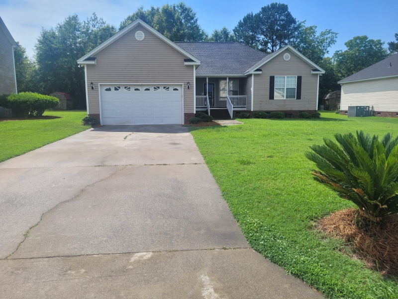 Primary Photo - 3675 W Pointe Dr