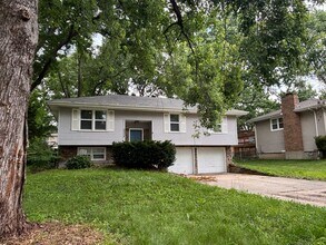 Building Photo - 6928 NW 76 Pl