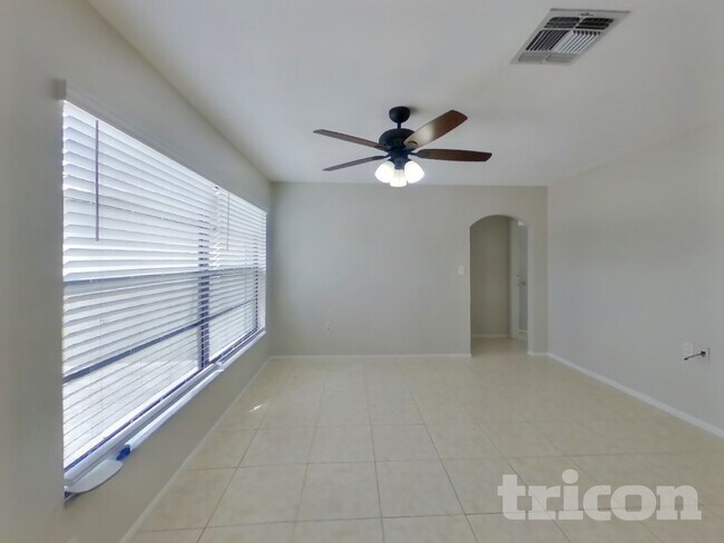 Foto del edificio - 9413 Barnstead Ln