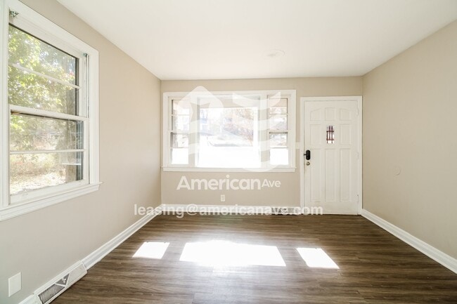 Building Photo - 2225 Lorick Ave