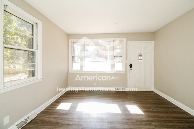 Foto del edificio - 2225 Lorick Ave