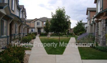 Building Photo - 2426 Parkfront Dr