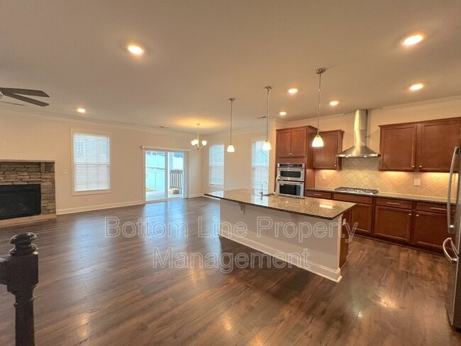 Building Photo - 145 Championship Dr