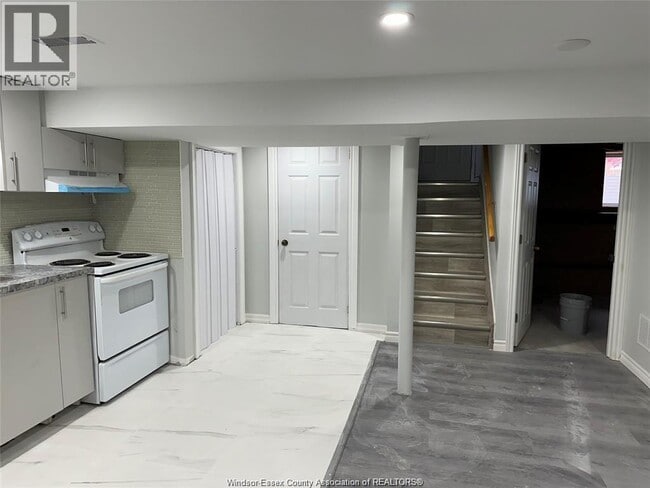 Photo du bâtiment - 3405 Longfellow Ave