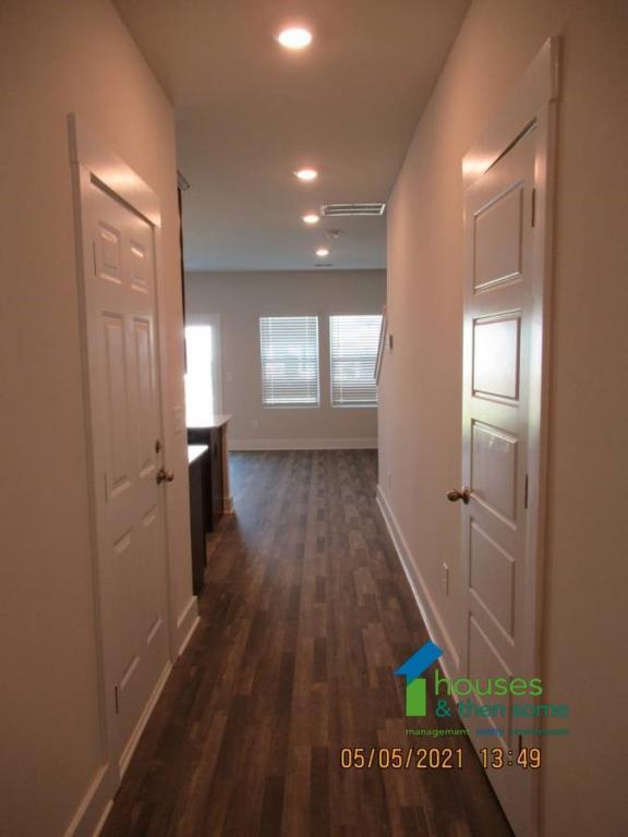 Foto del edificio - 420 Windsinger Lane
