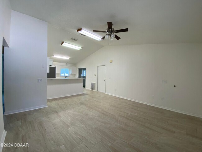 Foto del edificio - 4102 Kokomo Dr