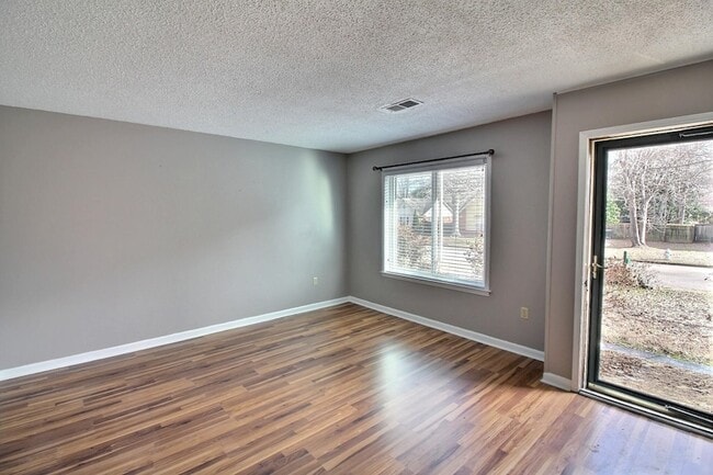 Building Photo - 1153 Verlington Dr