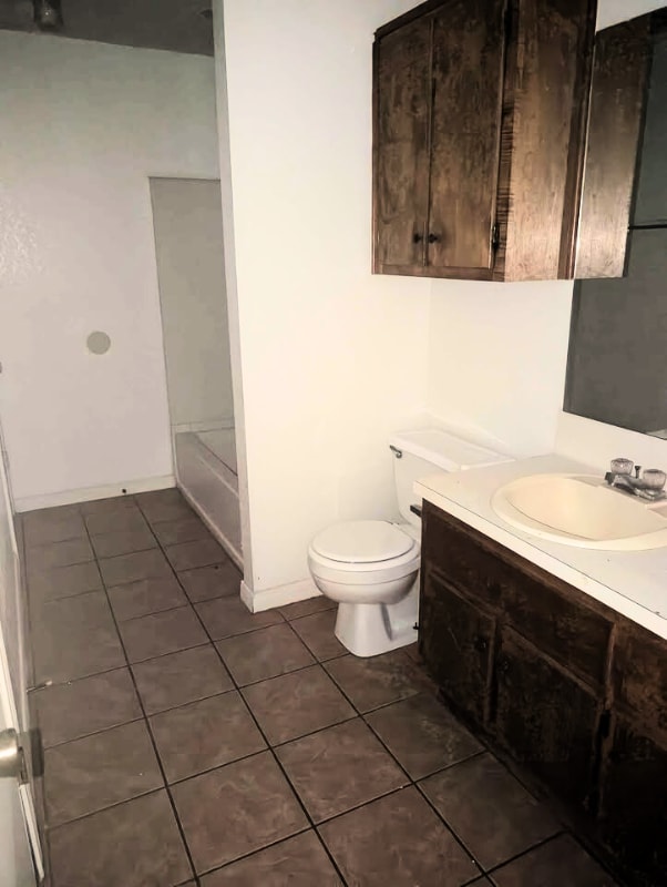 Foto del edificio - 102 E Truman Ave