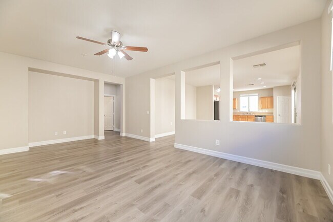 Foto del edificio - 9277 Dover Landing Ct