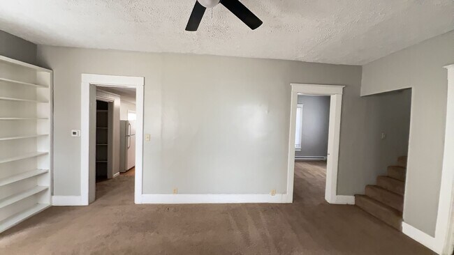 Foto del edificio - Room for Everyone! 6-Bedroom Home Near Ball State University