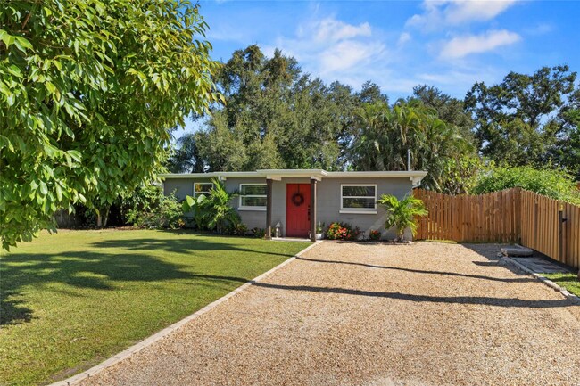 Foto del edificio - 7095 111th St N