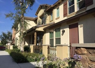 Building Photo - 10678 Village Haven Trail