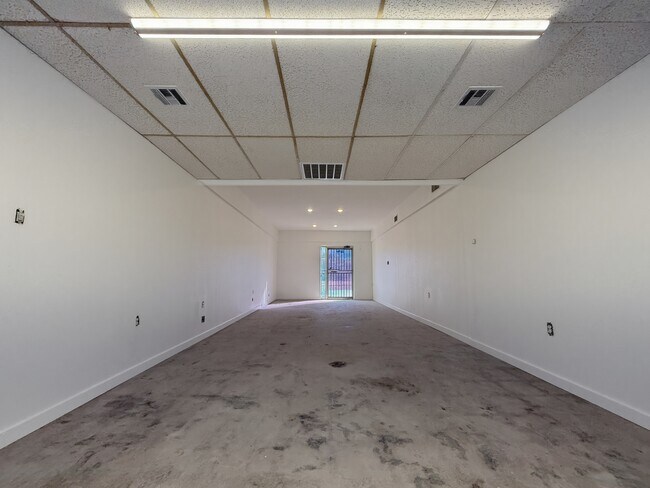 Building Photo - 2531 W Morton St