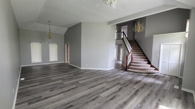 Building Photo - 80 Ridgecrest Ct