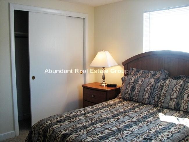 Building Photo - 5 Totman Dr