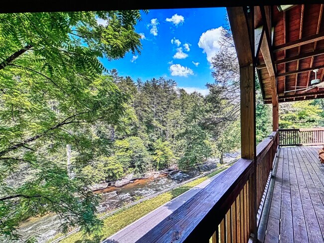 Riverfront - 7022 Aska Rd