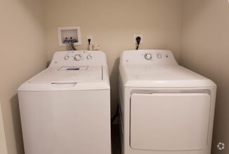 Interior Photo - Trail Run Apartments