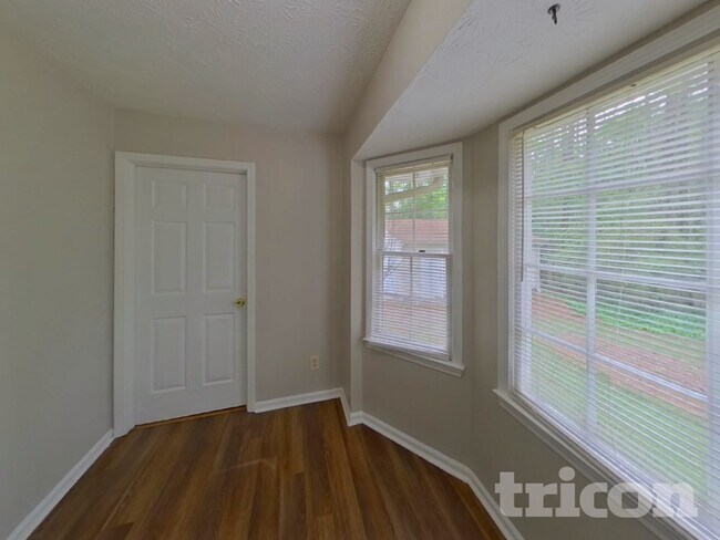 Foto del edificio - 507 Ironwood Ct SE