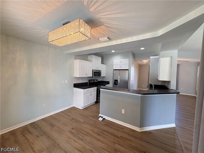 Foto del edificio - 3710 SW 13th Ave