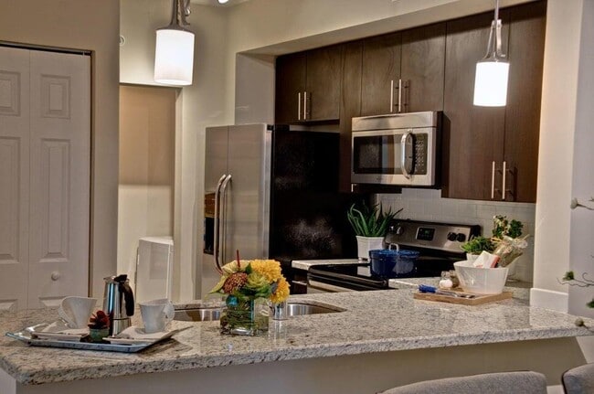 Foto del edificio - 8105 Tumblestone Ct