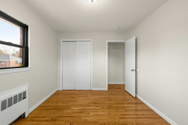 Foto del edificio - 486-490 Essex St