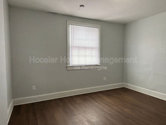 Building Photo - 330 N Arsenal Ave