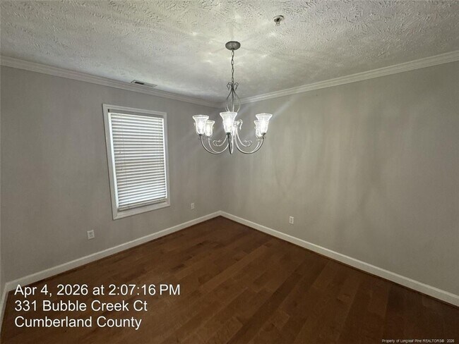 Foto del edificio - 332 Bubble Creek Ct